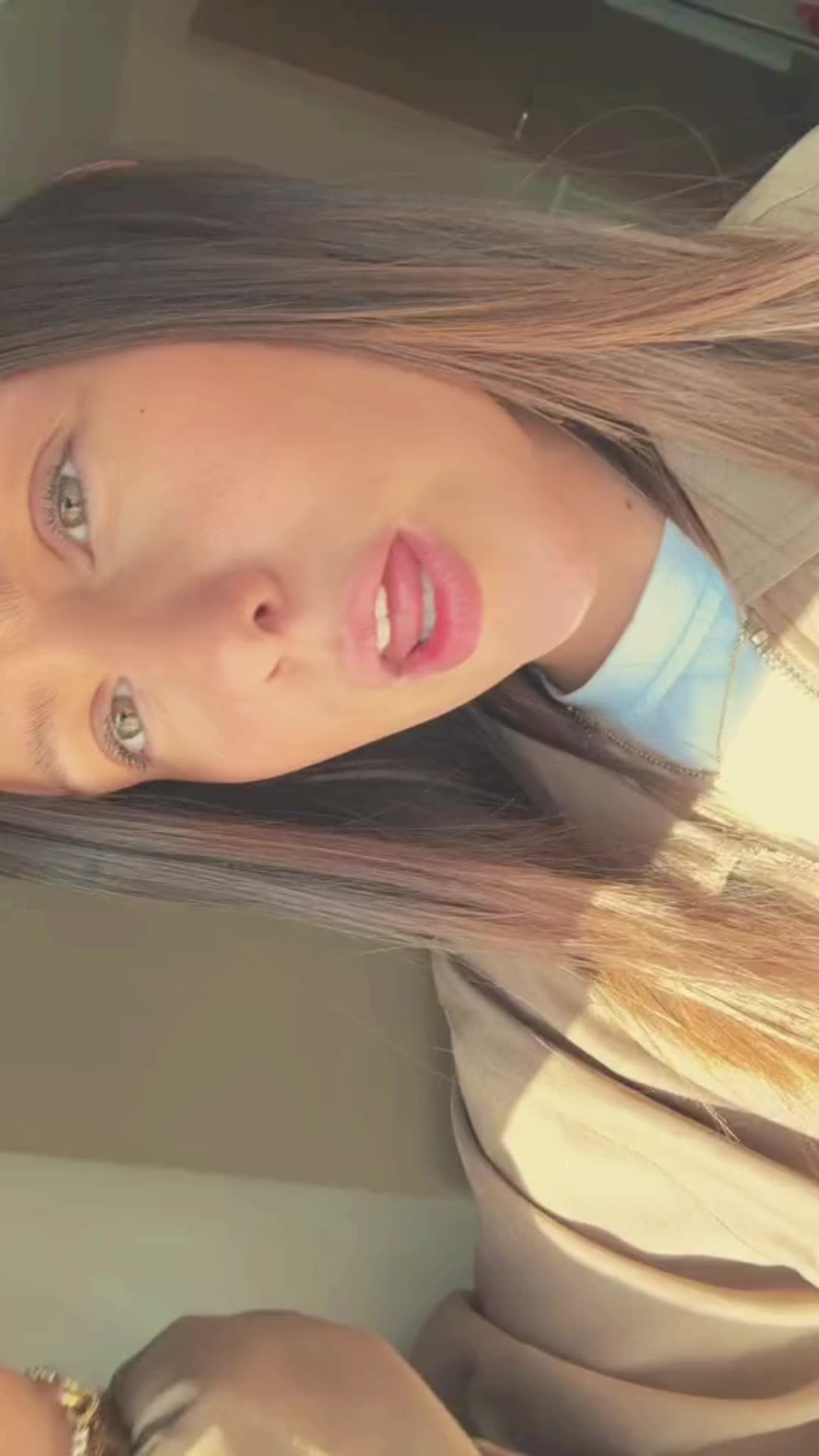 @Alisa x