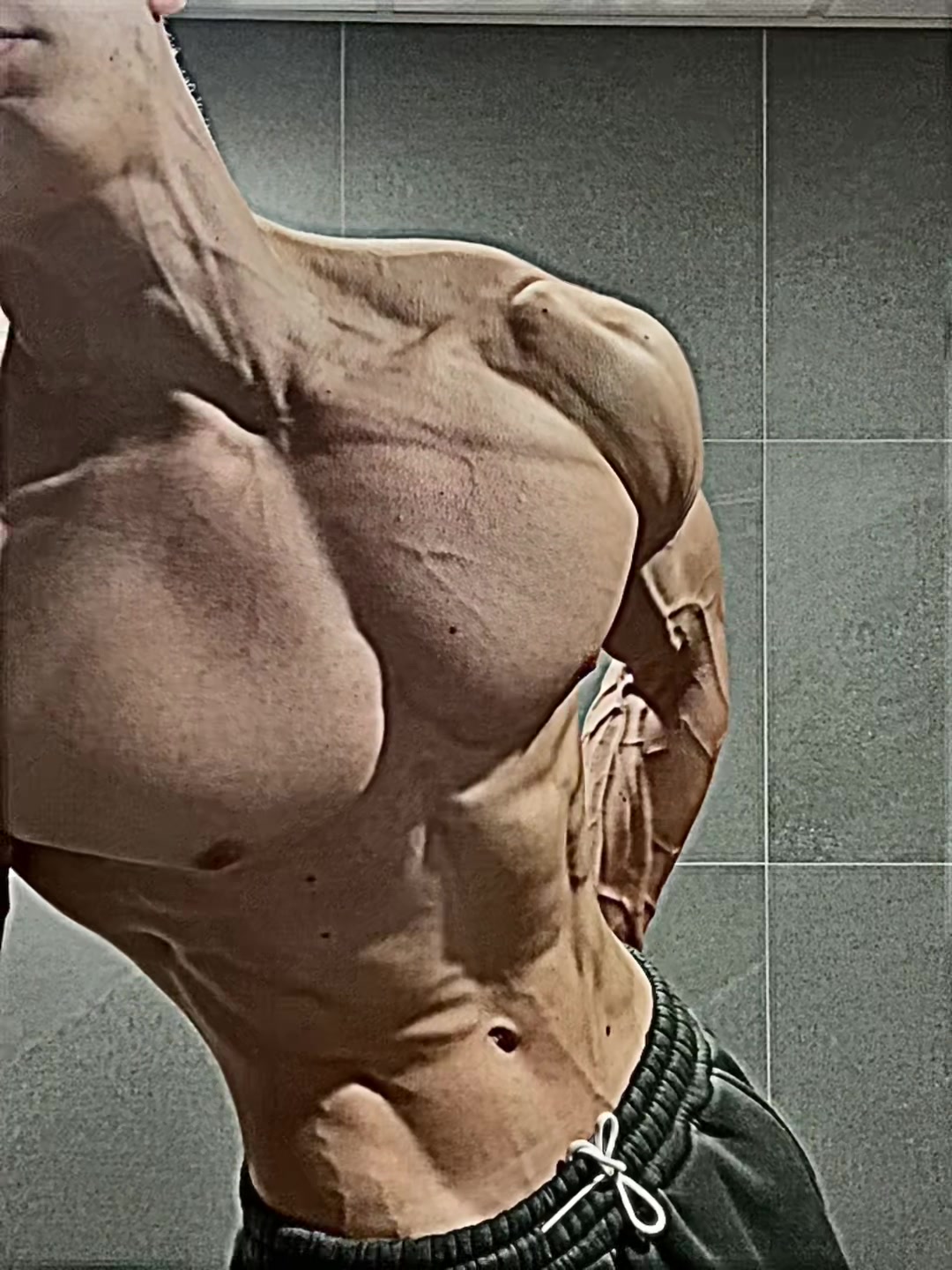 @Sharpnesss_