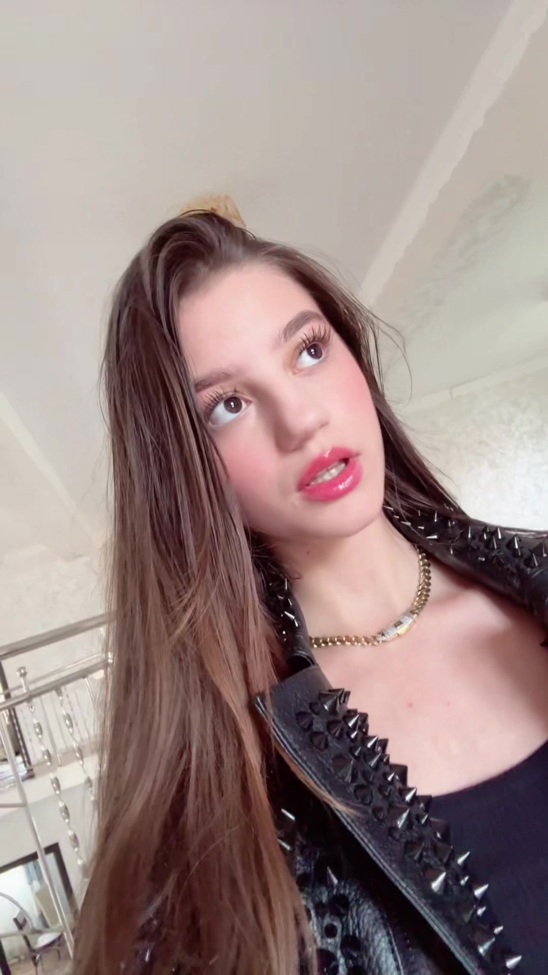 @Aryy👑💋