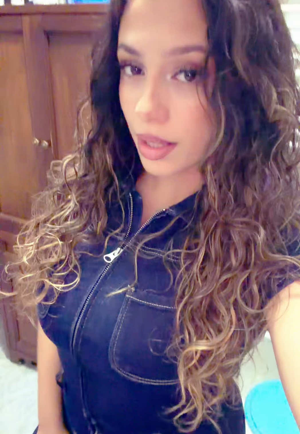 @F.⭐️