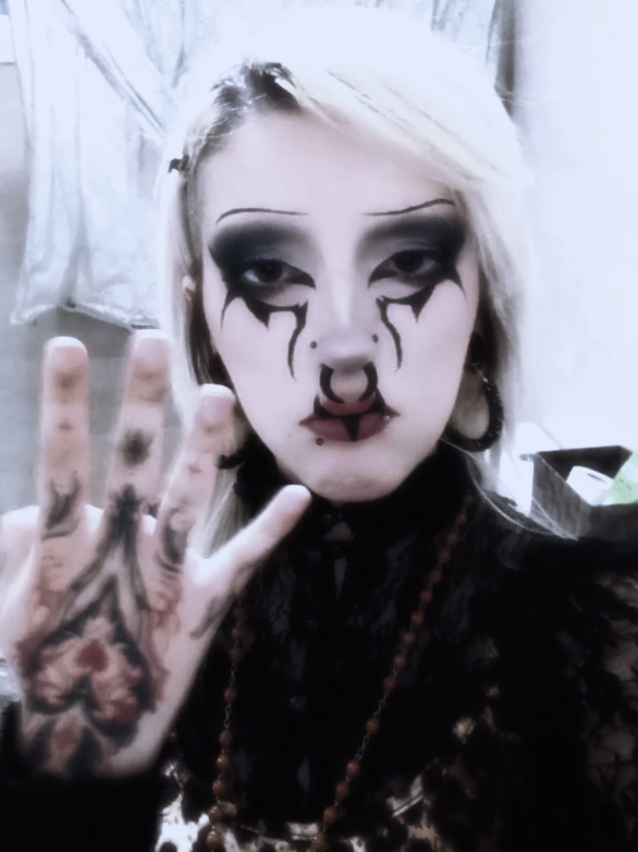 @G0DYY_ ☆