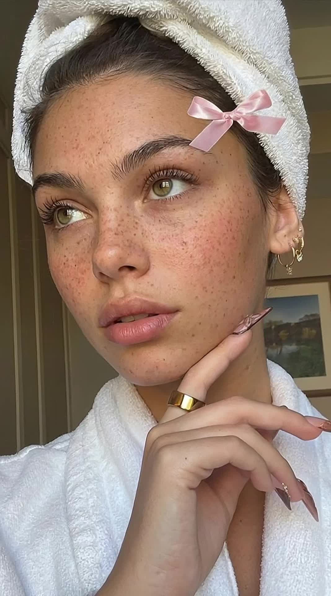 @julia.delenes22
