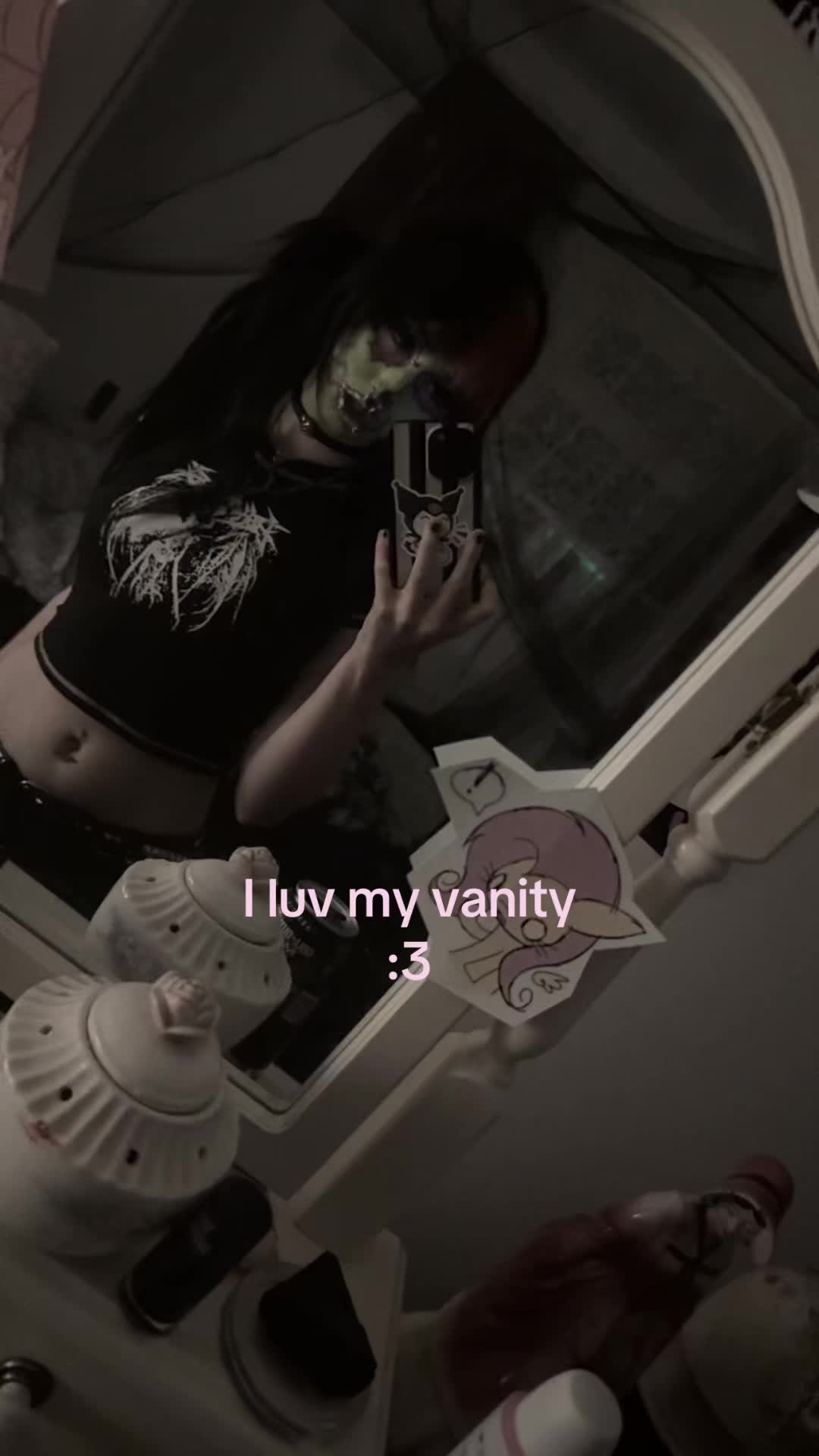 @𝔰𝔦𝔯𝔦𝔰 𓋹🧟♀️ ݁ ˖ִ