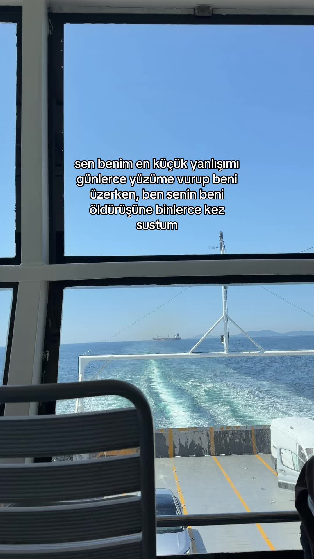 @•