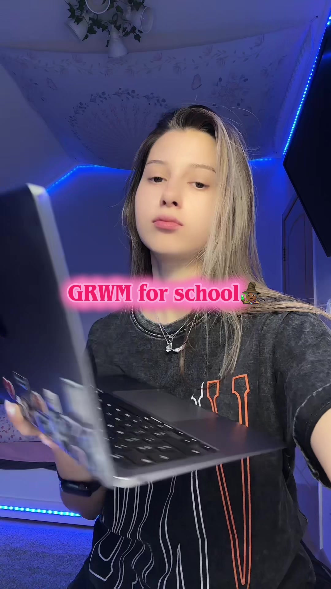 @𝗸𝗮𝗿𝗶𝗻𝗮𝗮𝘁𝗻