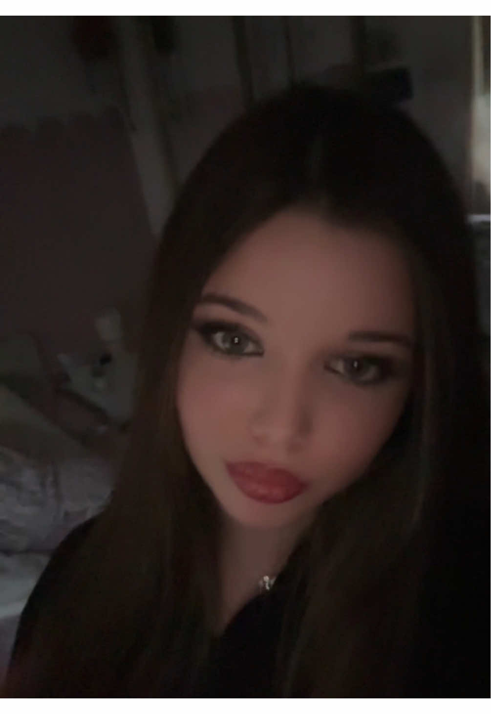 @???
