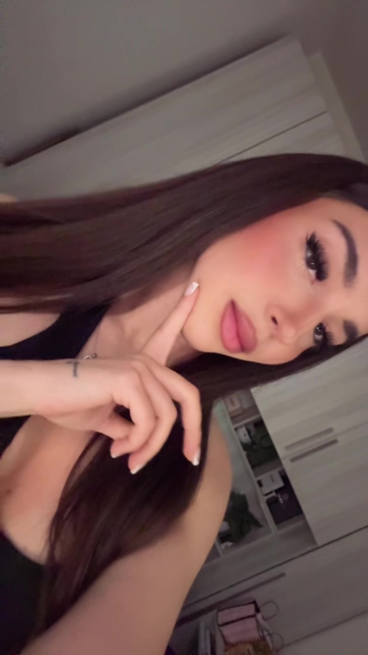@𝑰𝒓𝒊𝒔 ♡