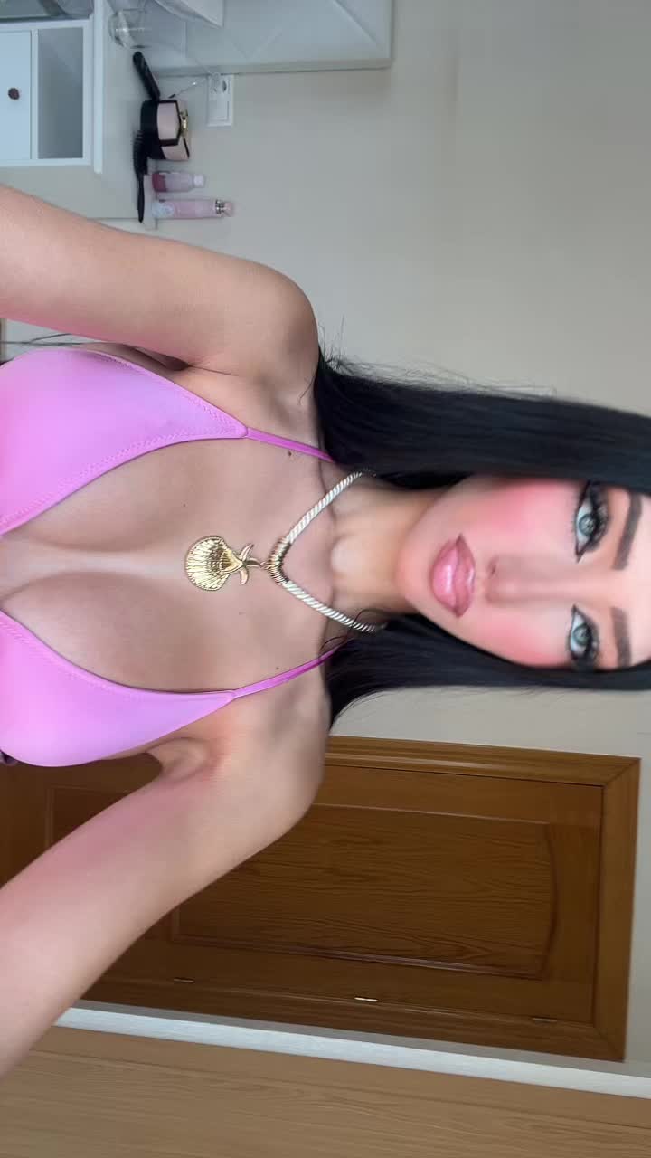 @🫢💋