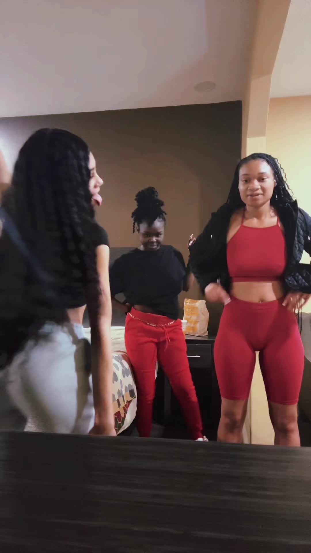@NovaaBaanks