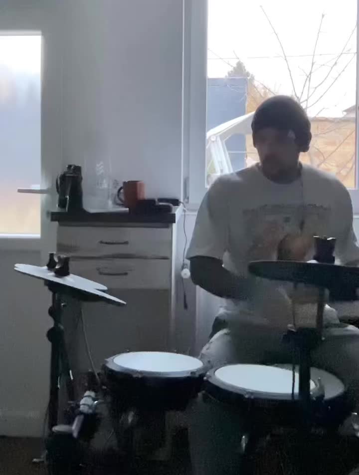 @Magvasi Bence 🥁