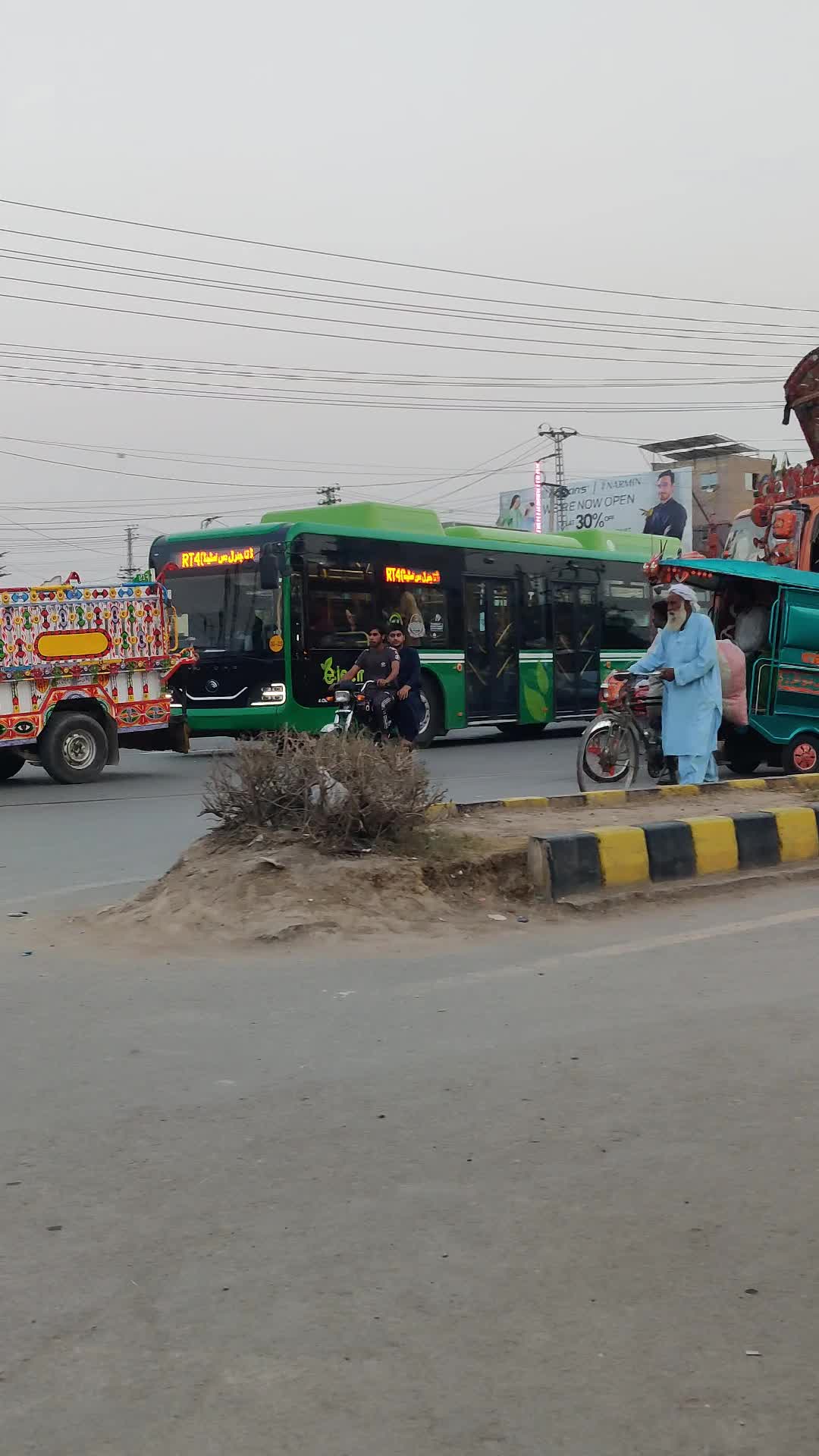 @Punjab Green Bus