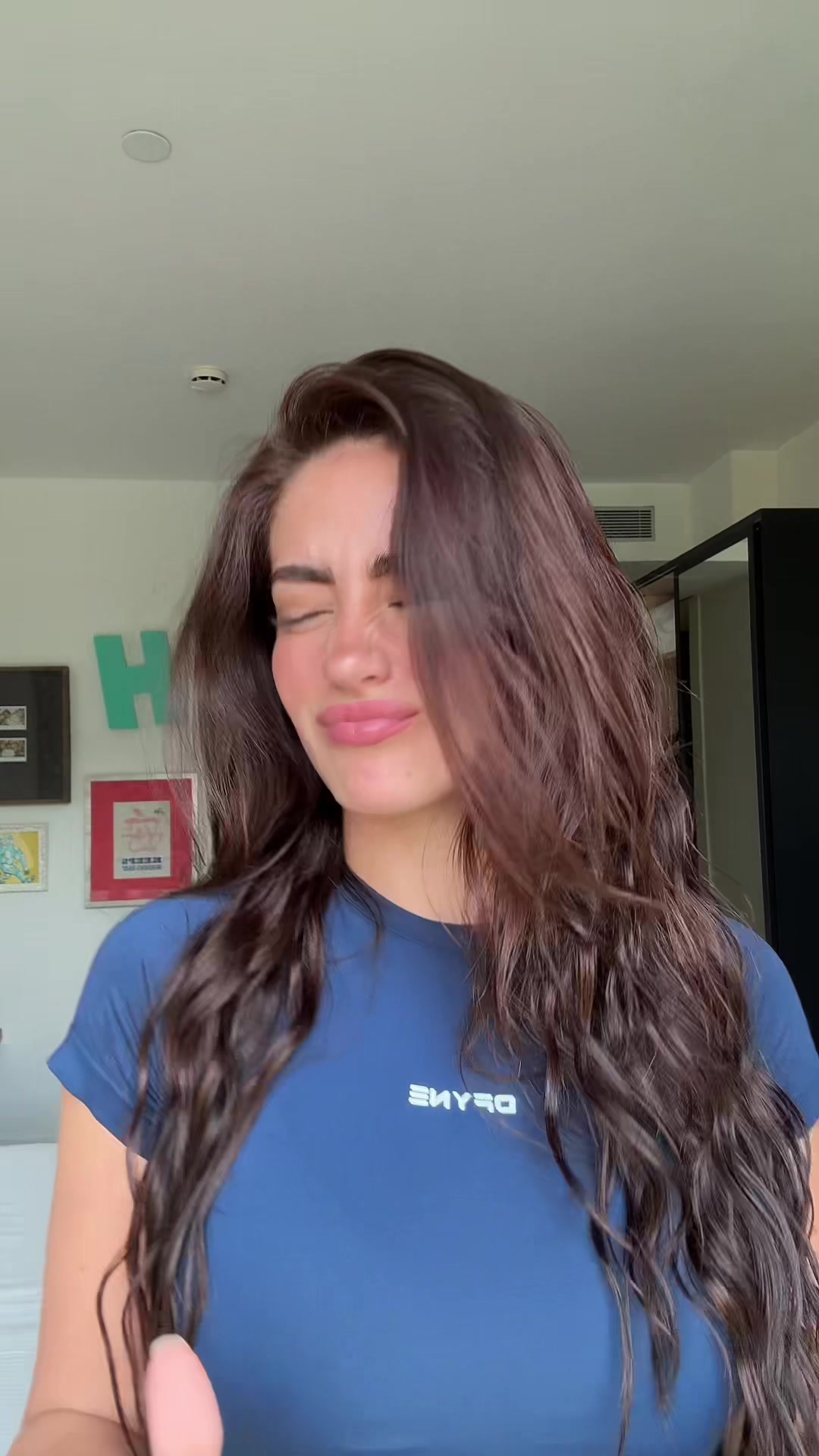 @dafneleon