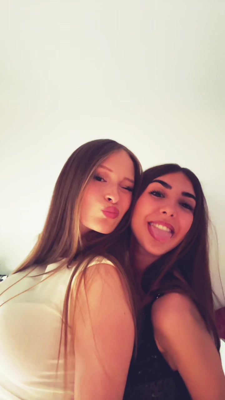 @elena 🎀