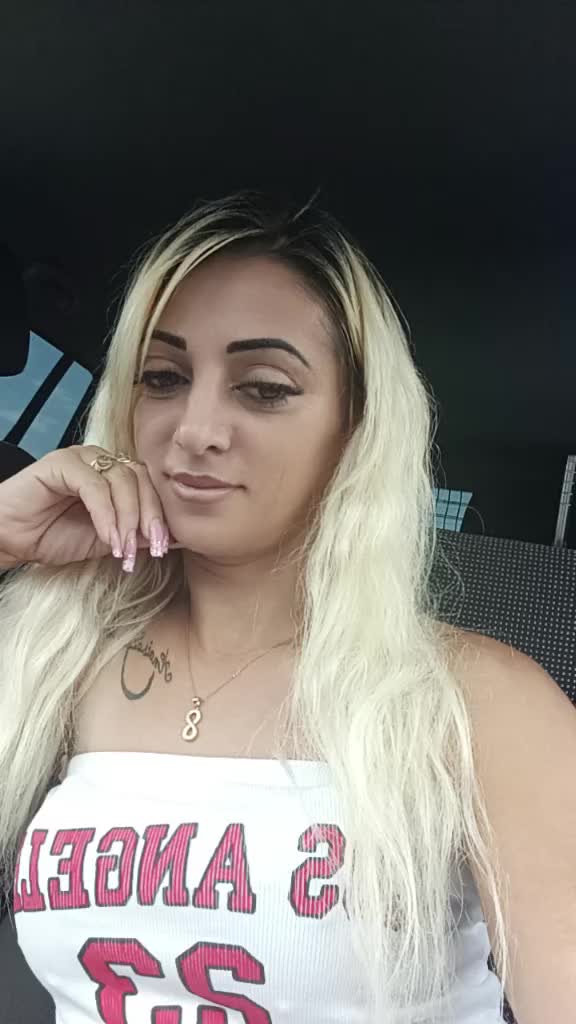 @PaulaBlondee🩷