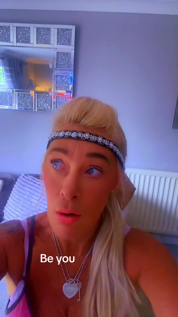 @amanda Roberts