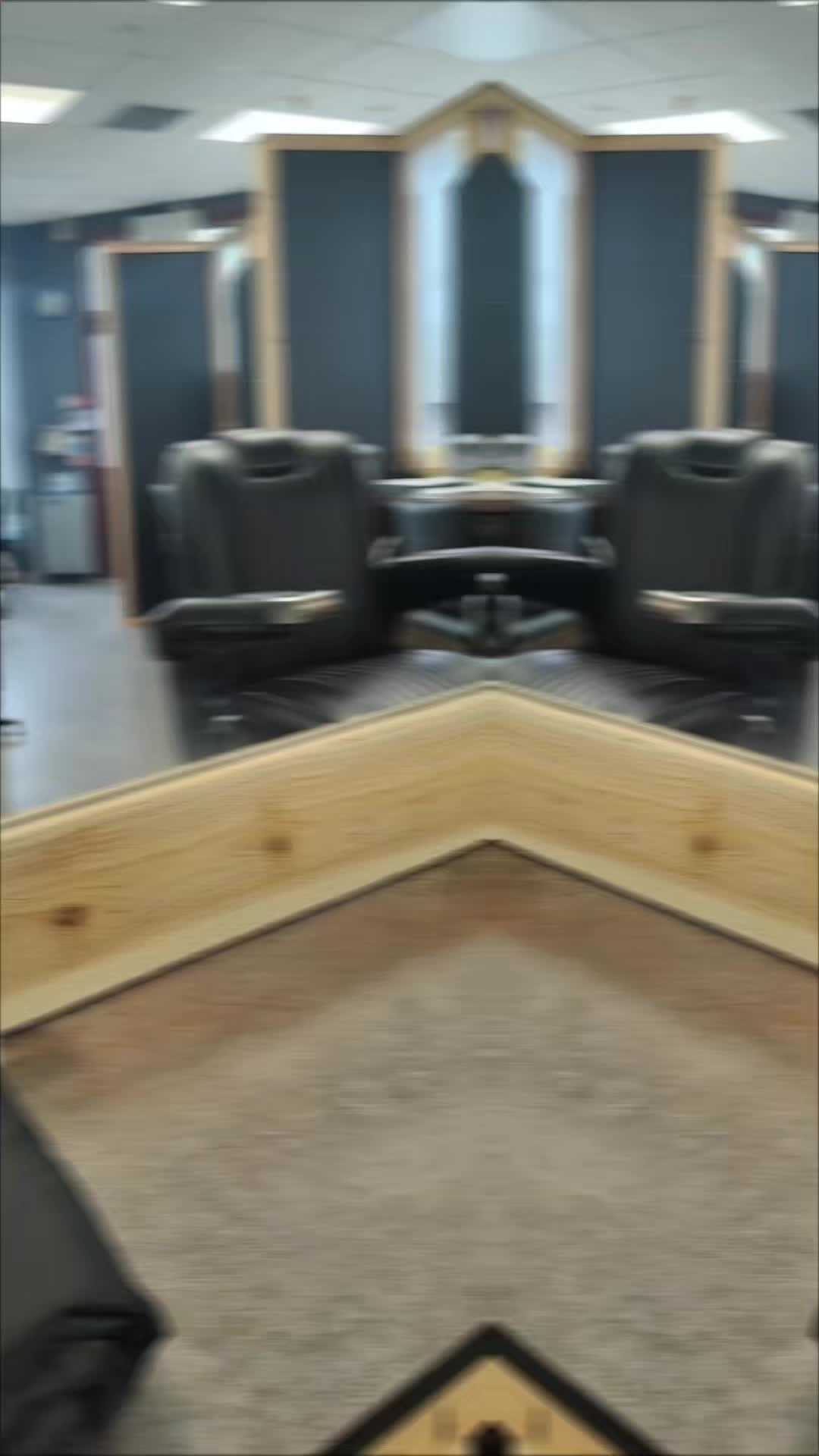 @Sara - Hypno/Beauty Therapist!