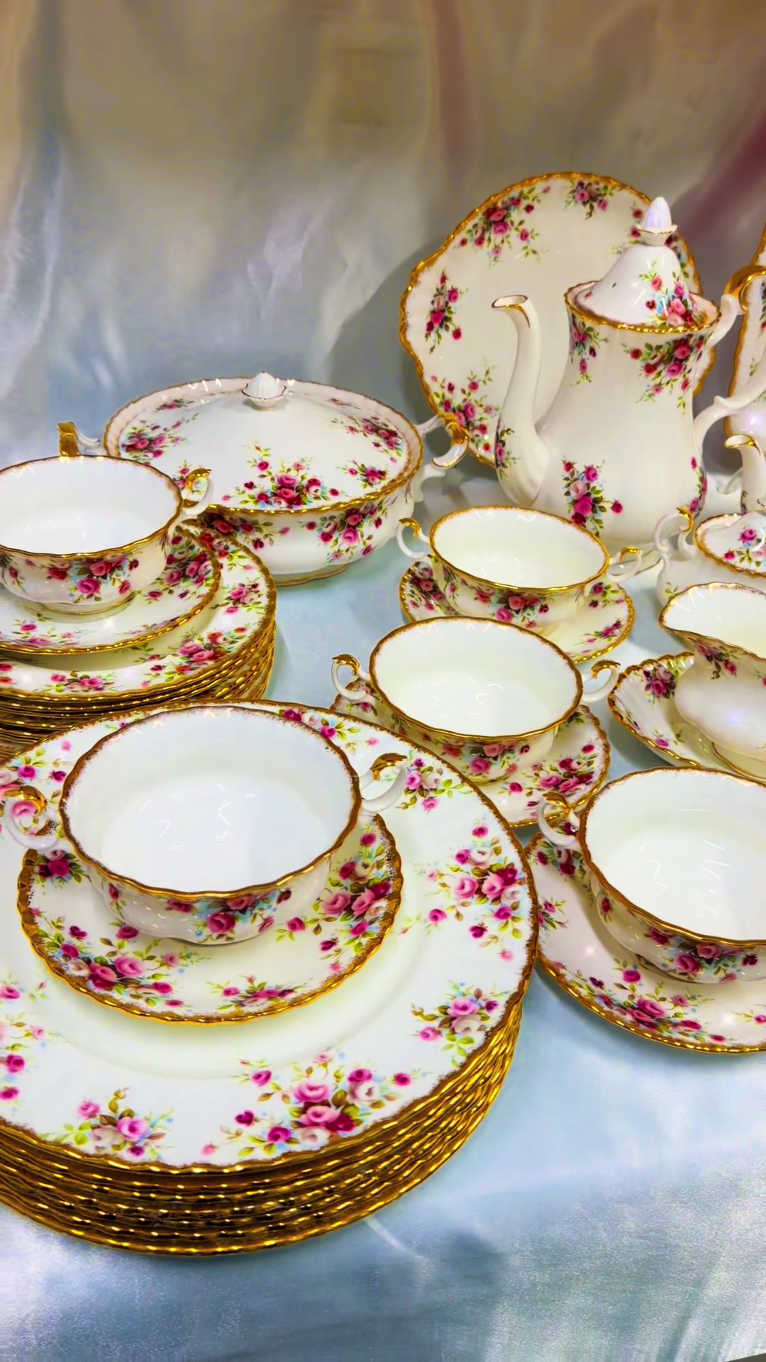 @Royal Albert collection