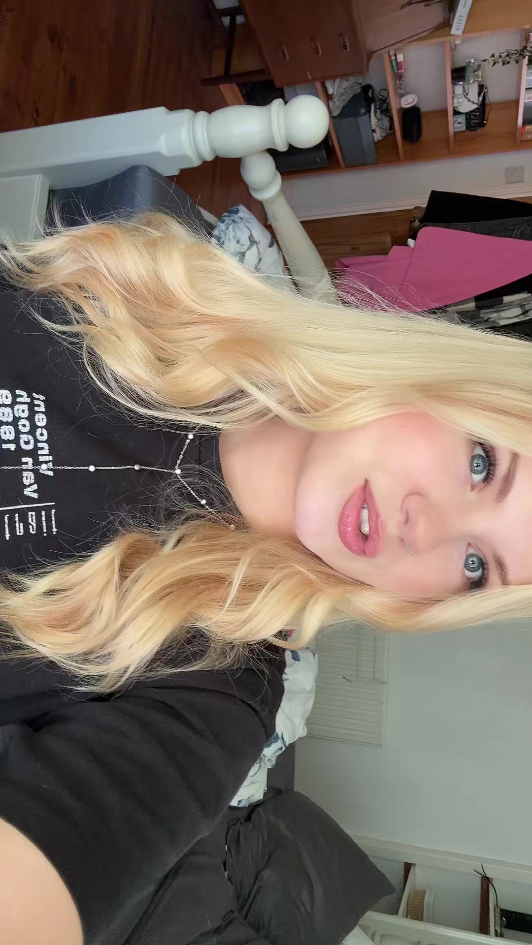 @M 🍒