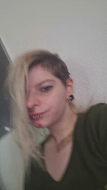 @Punk_mom_2018