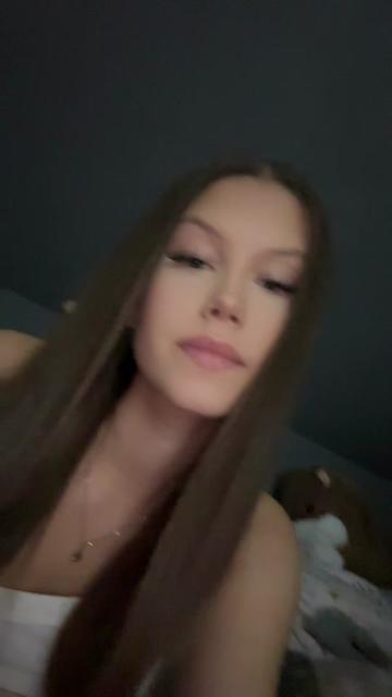 @adelkaa😻