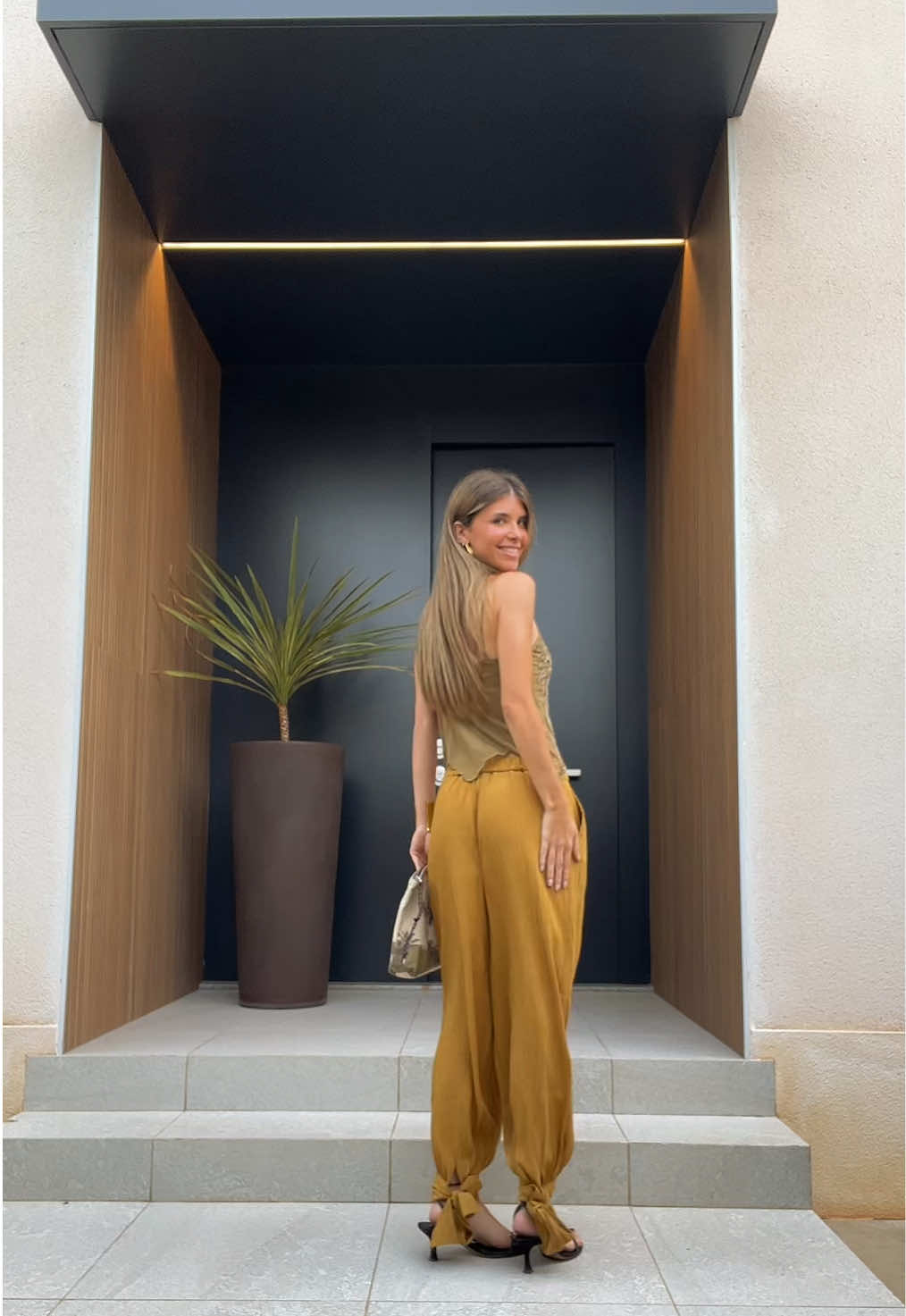 @alejandraboxc
