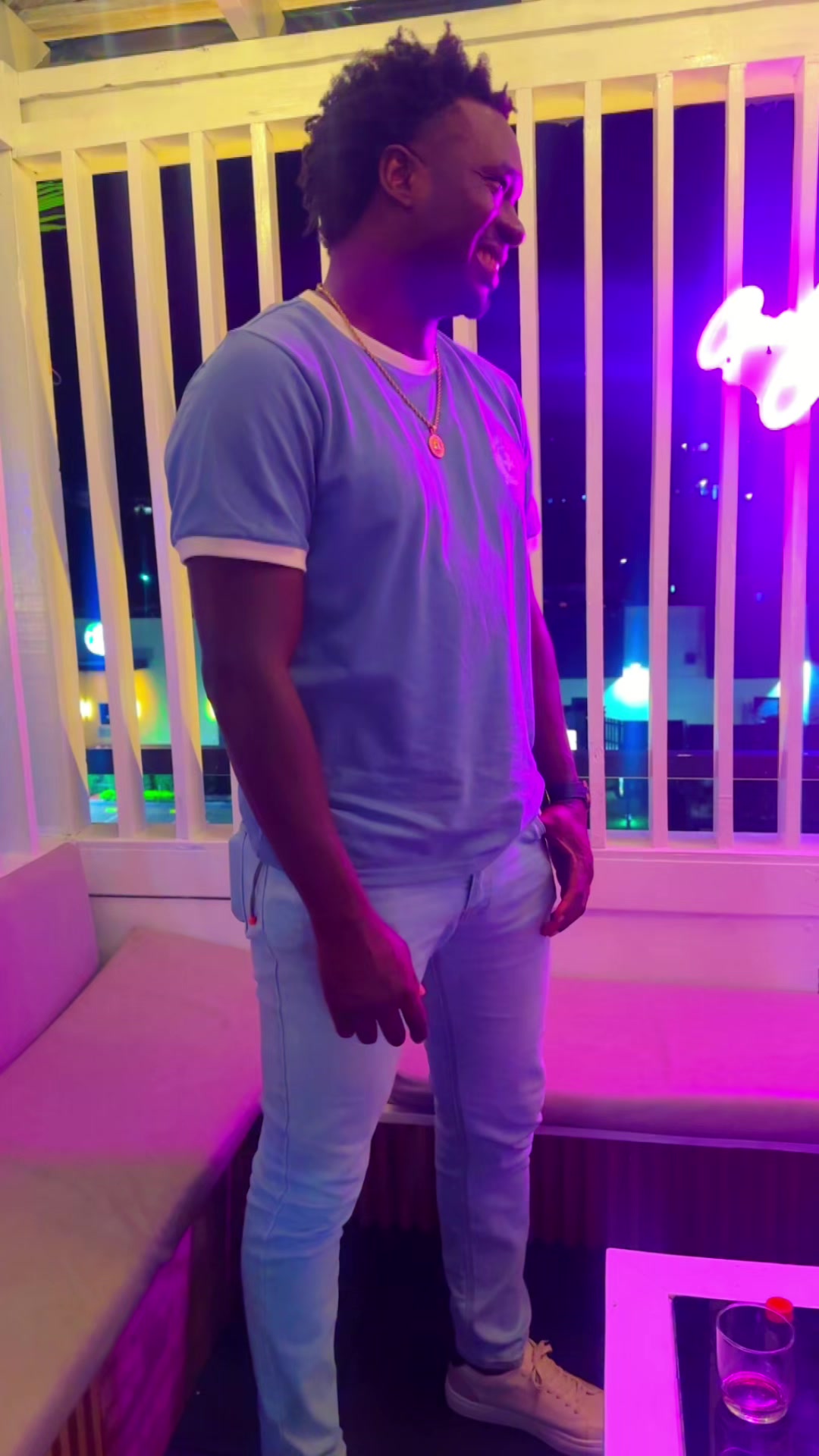 @AfrikanGyant