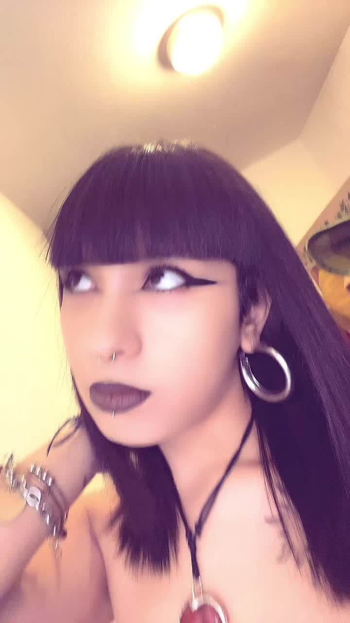 @Ani🌙