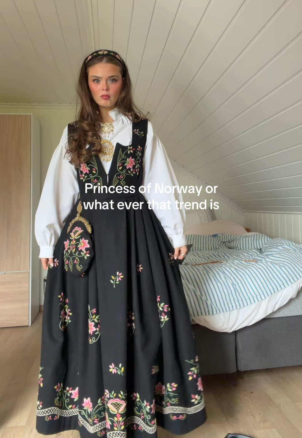 @saralunderr