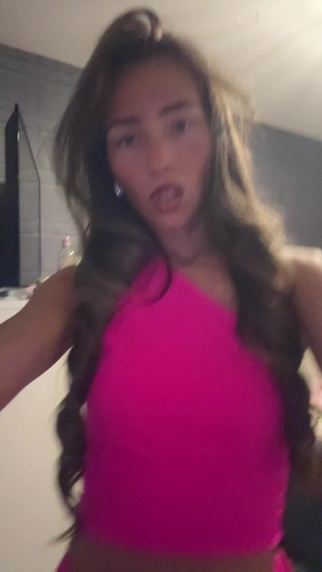 @b.lx