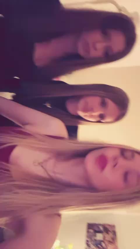 @lilly 𝜗𝜚