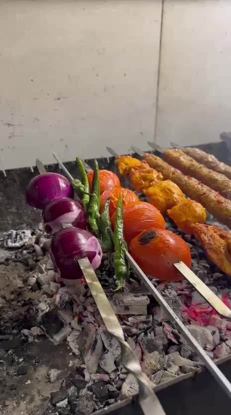 @🇬🇪 33 D&ouml;ner & Tantuni 🇹🇷
