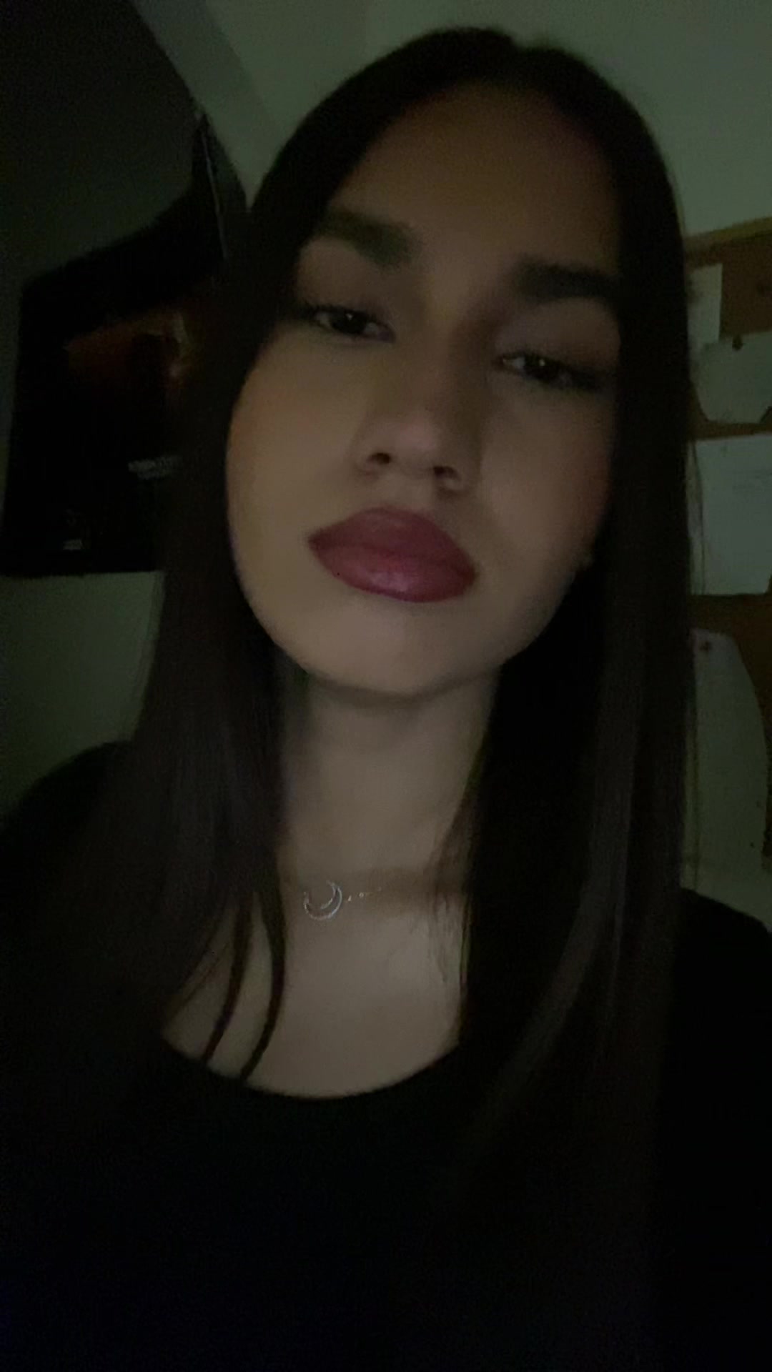 @𝐨𝐧𝐢𝐳𝐮𝐤𝐚