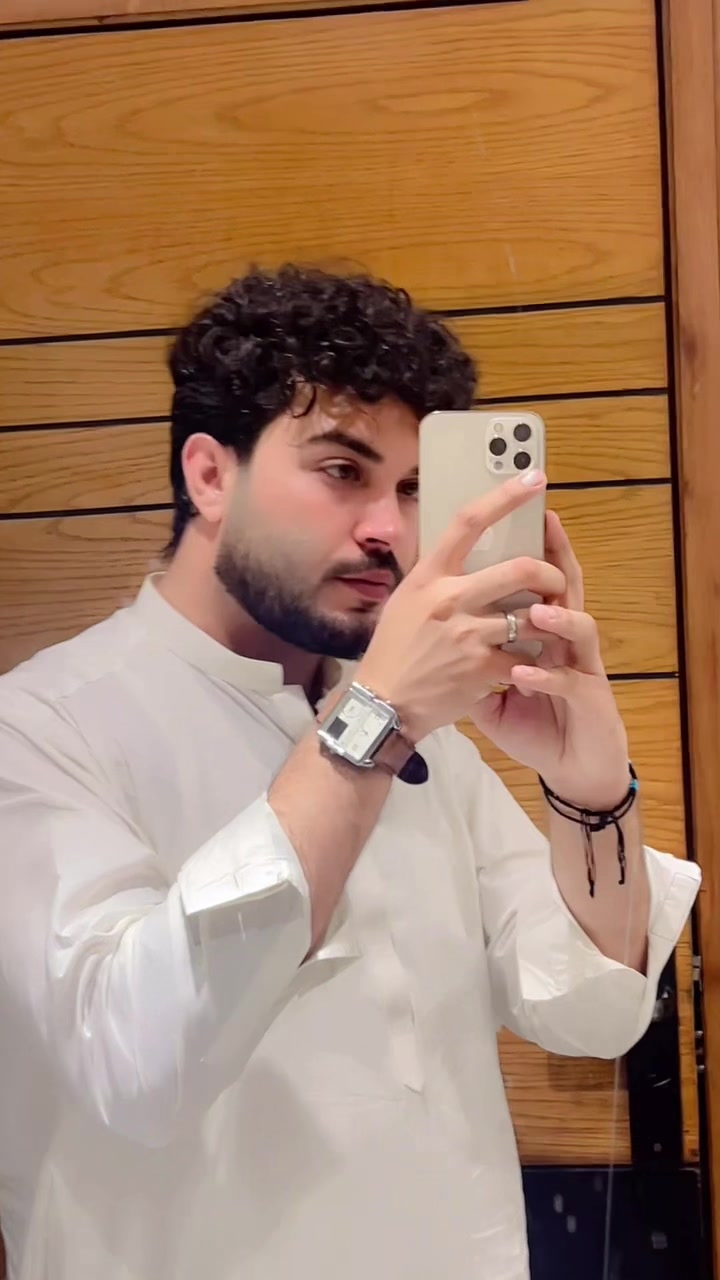 @انس خان