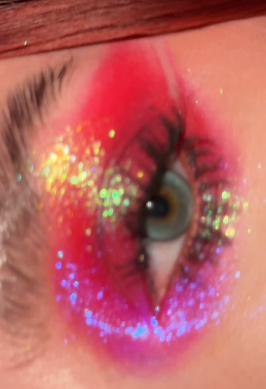 @Rainbow Meg 🌈 Sparkly Makeup✨