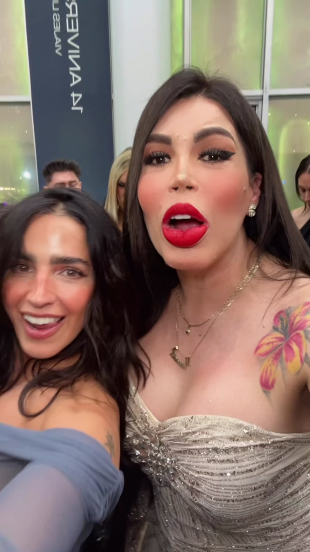 @VANESSA LABIOS 4K