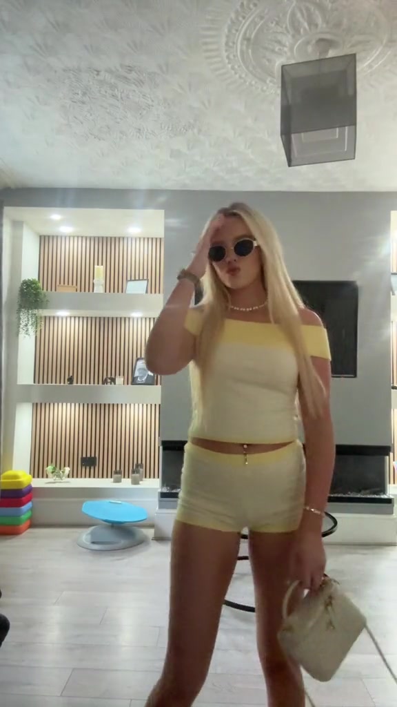 @𝐌 𝐉𝐇𝐚𝐫𝐭𝐥𝐞𝐲