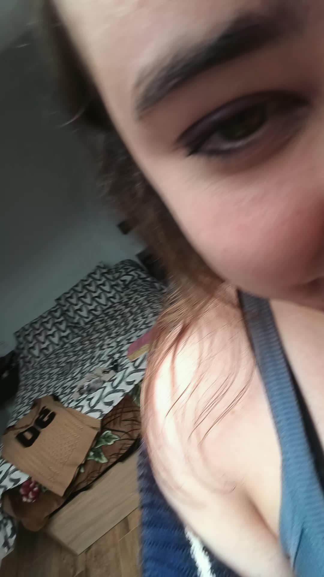 @yes I'm Yleniavs,u found me 🤭