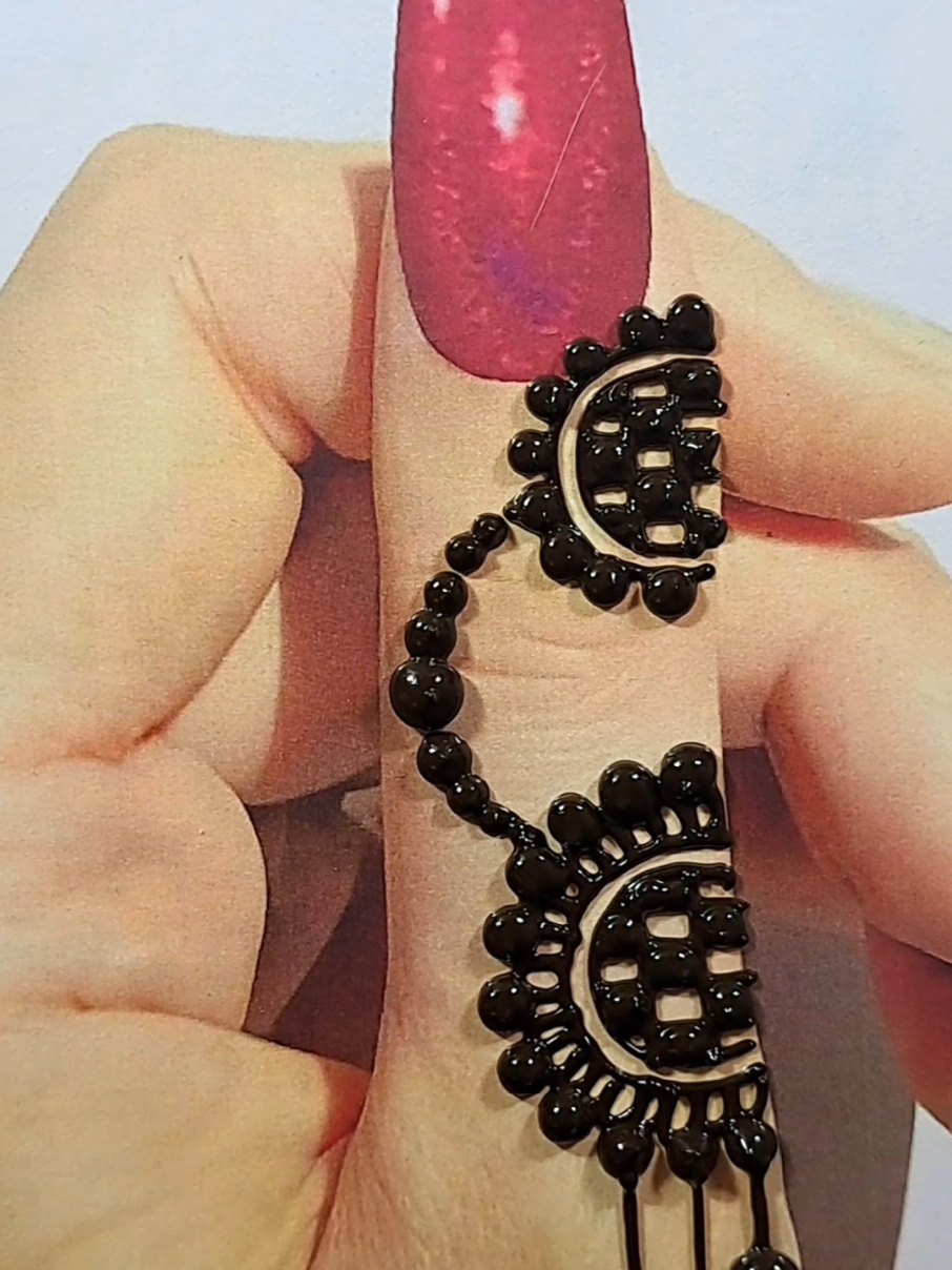 @Anaya Mehndi Creations