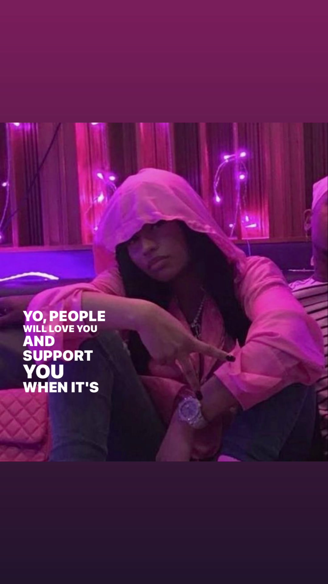 @nickibarbzmaraj
