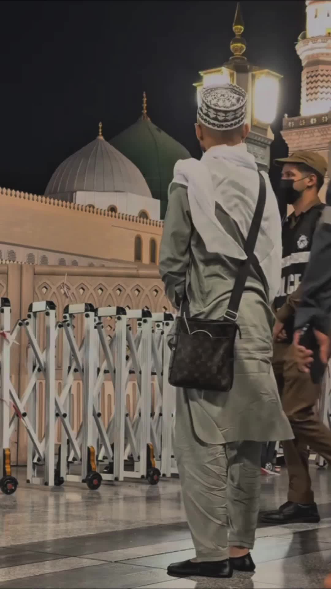 @Ishq e Madina🫀
