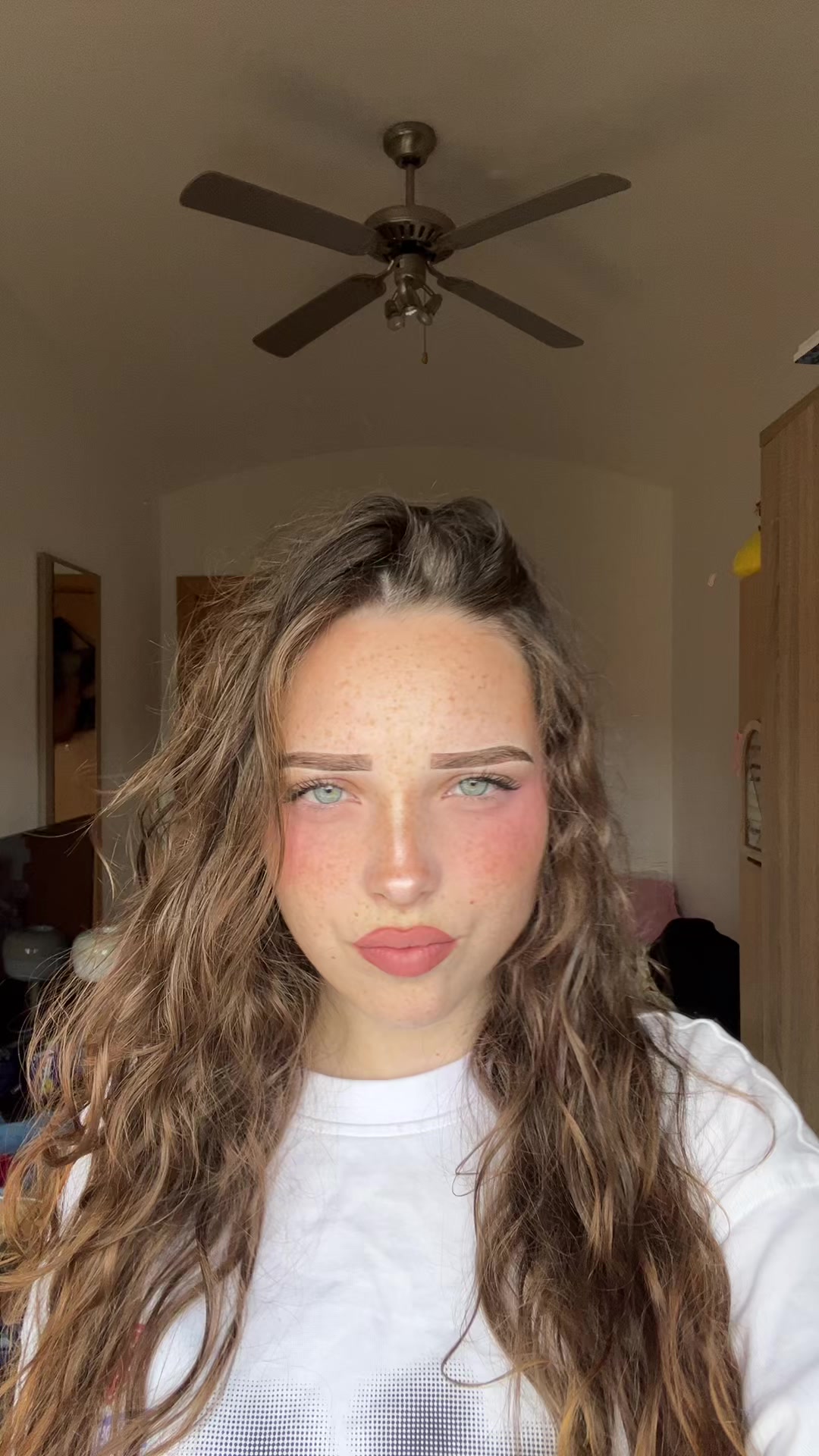 @Lola🦋