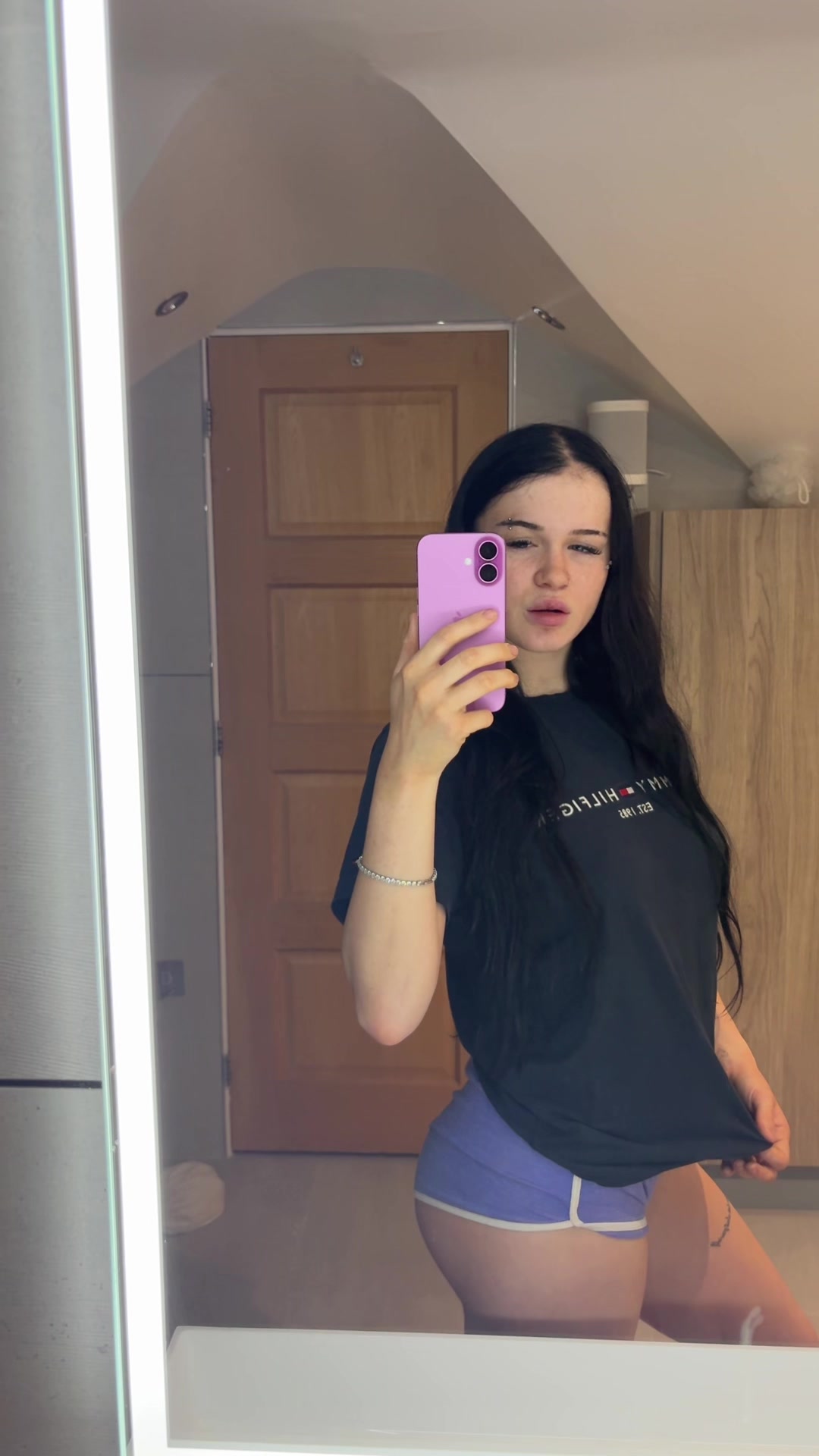 @amblouu_
