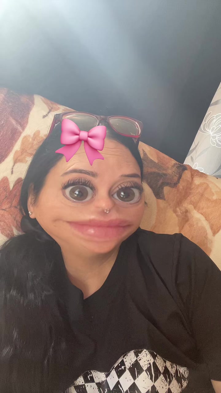 @charley giveaway queen 👸