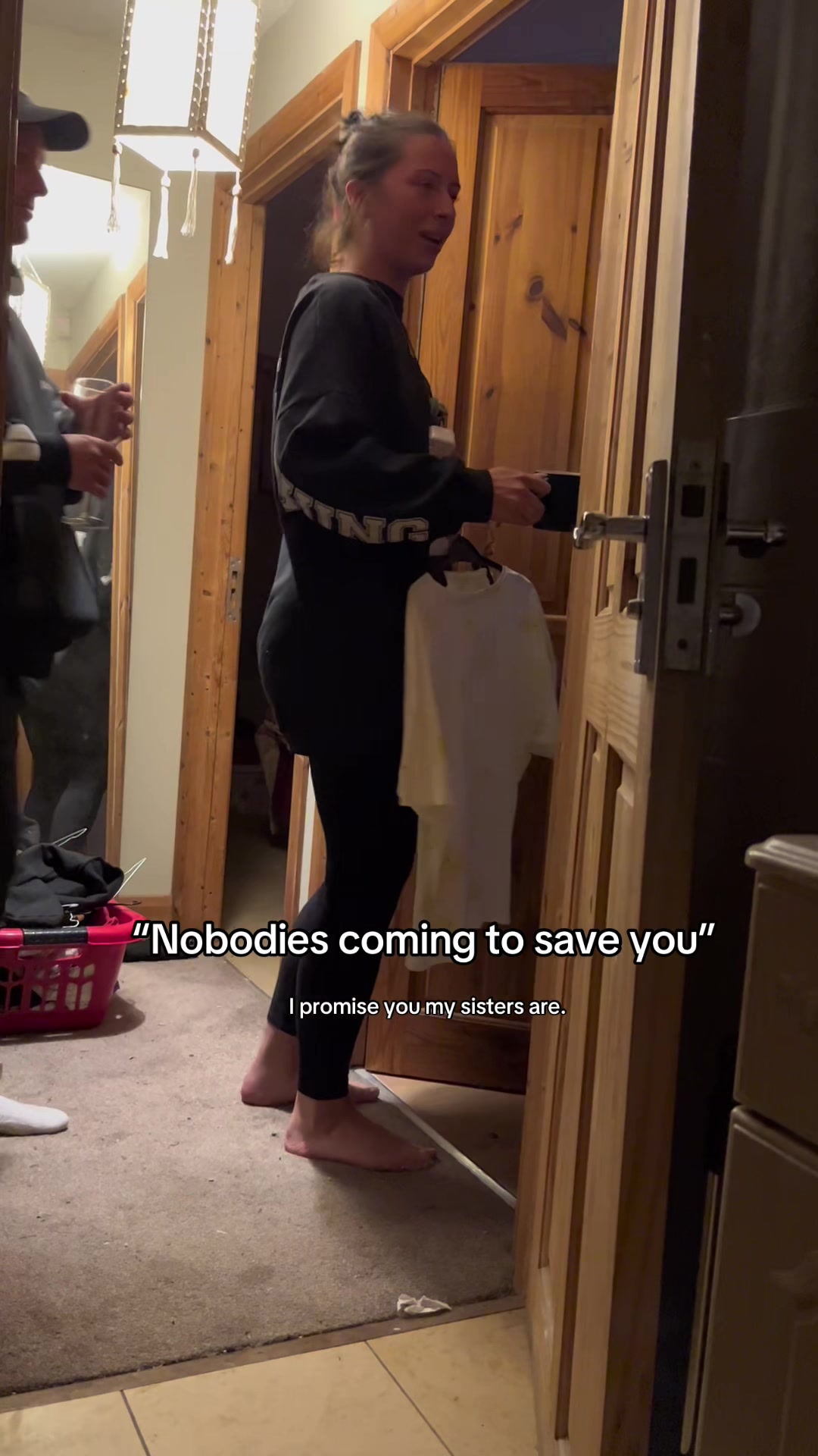 @yazhadfield