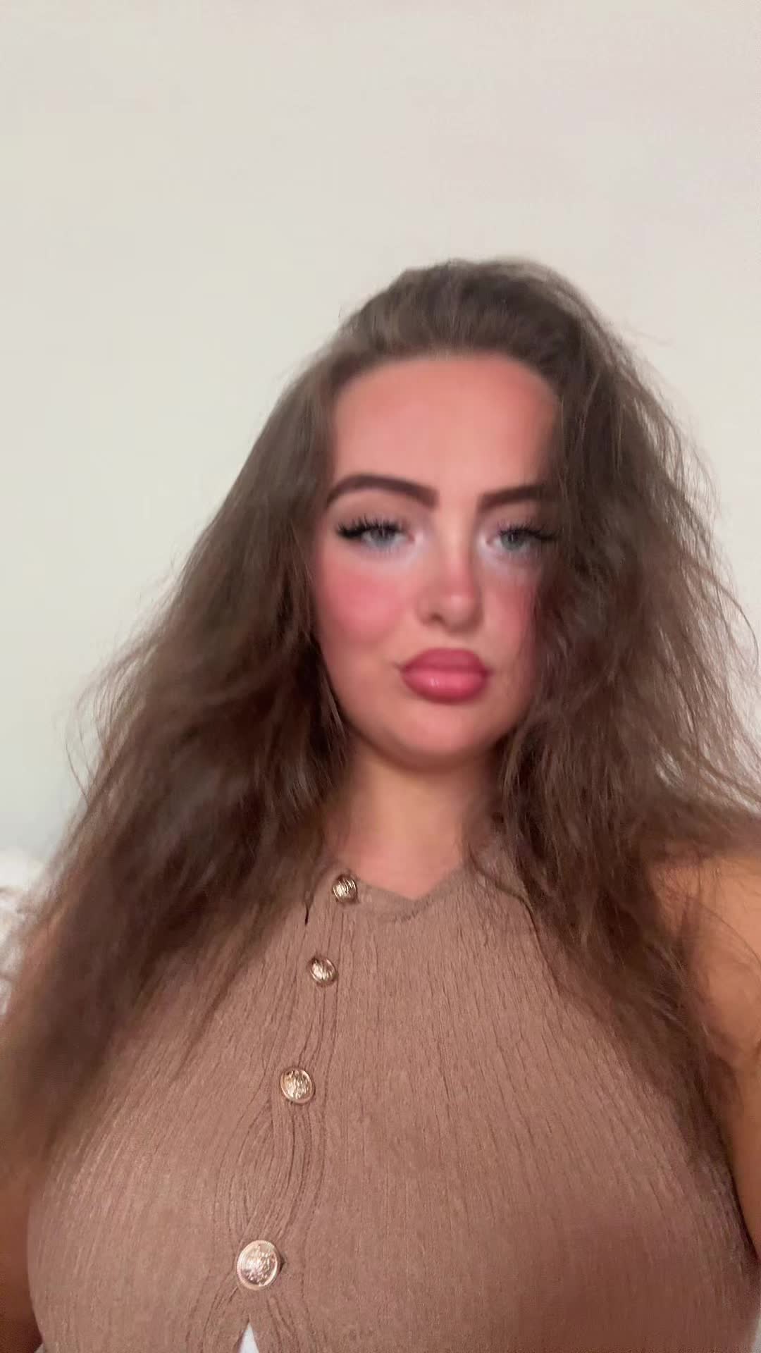 @meganregan