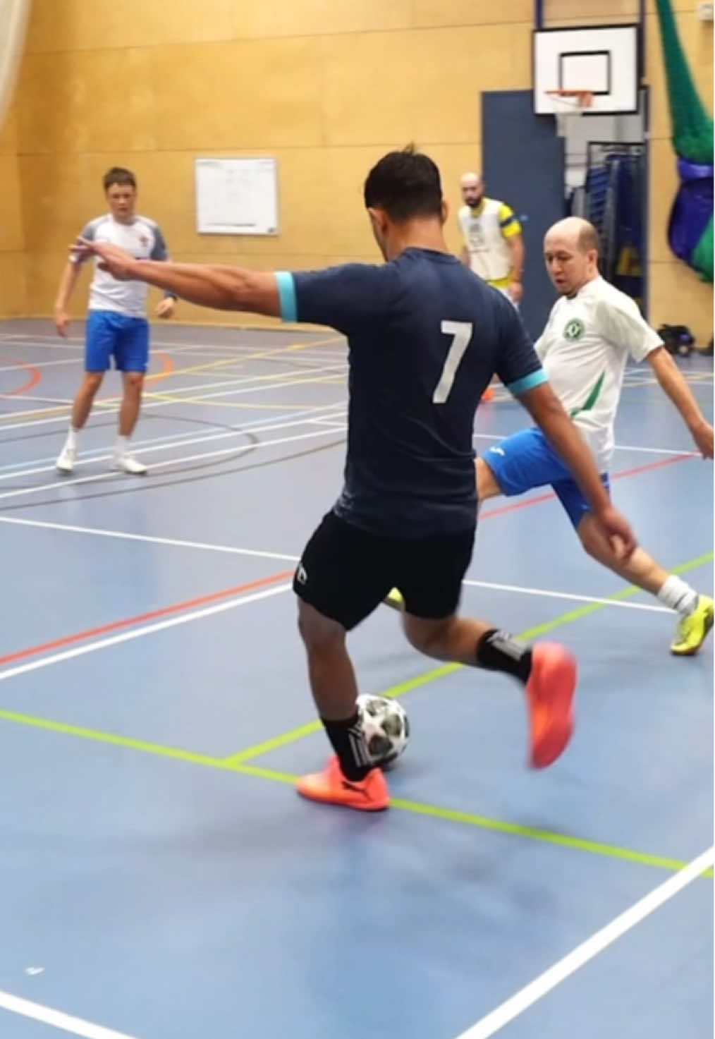 @⚽️ London Futsal League ⚽️