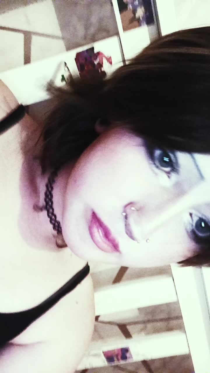@Alie_alt