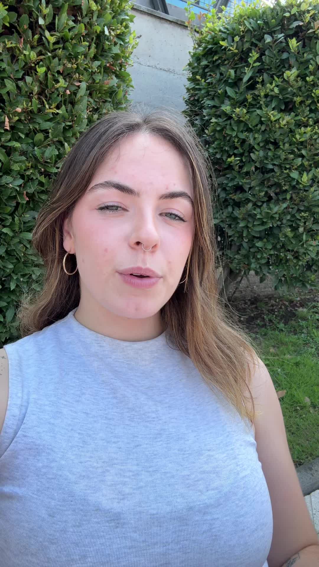 @c.tuurr
