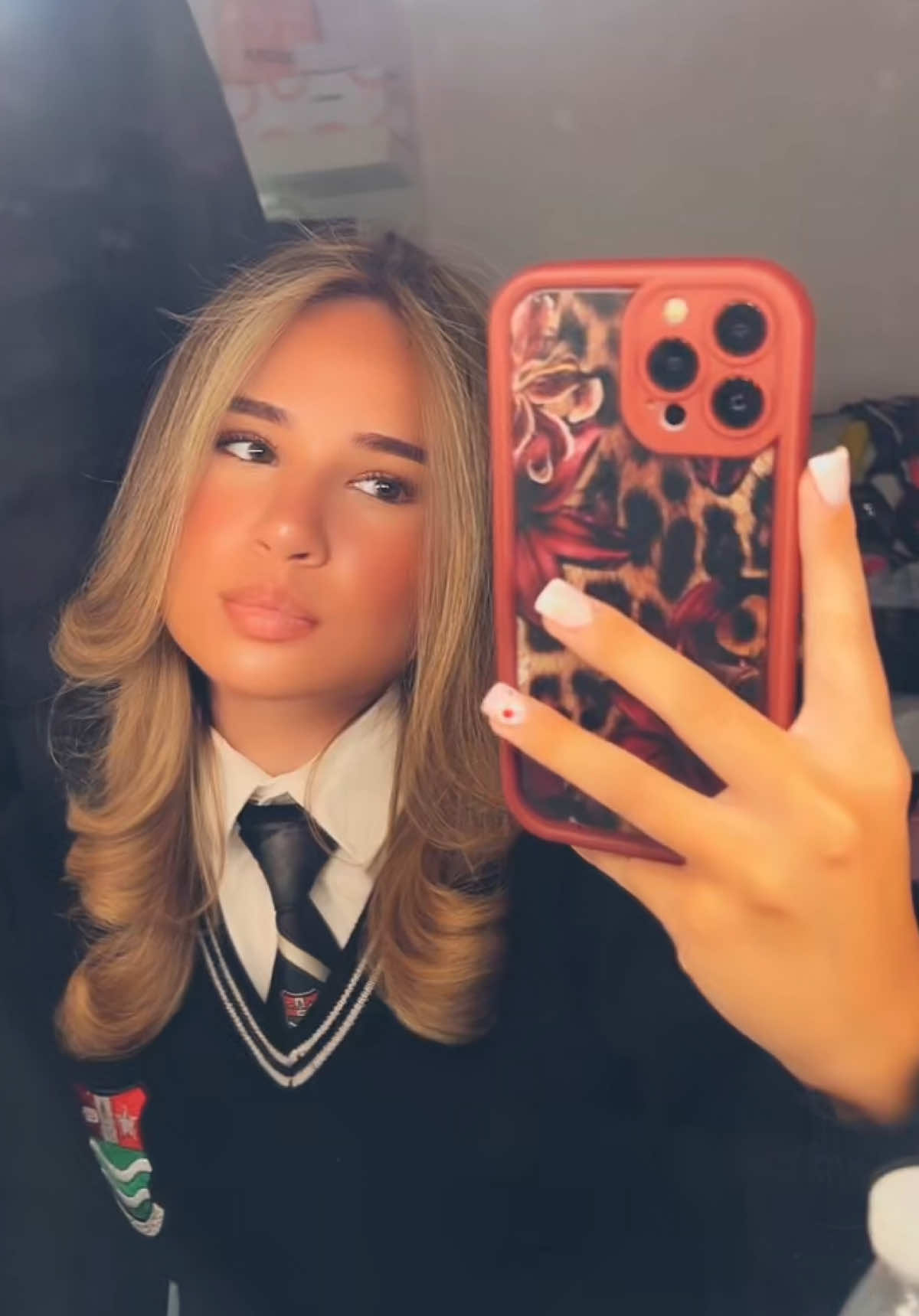 @𝐋𝐚𝐢𝐧𝐞𝐲𝐬𝐩𝐚𝐦