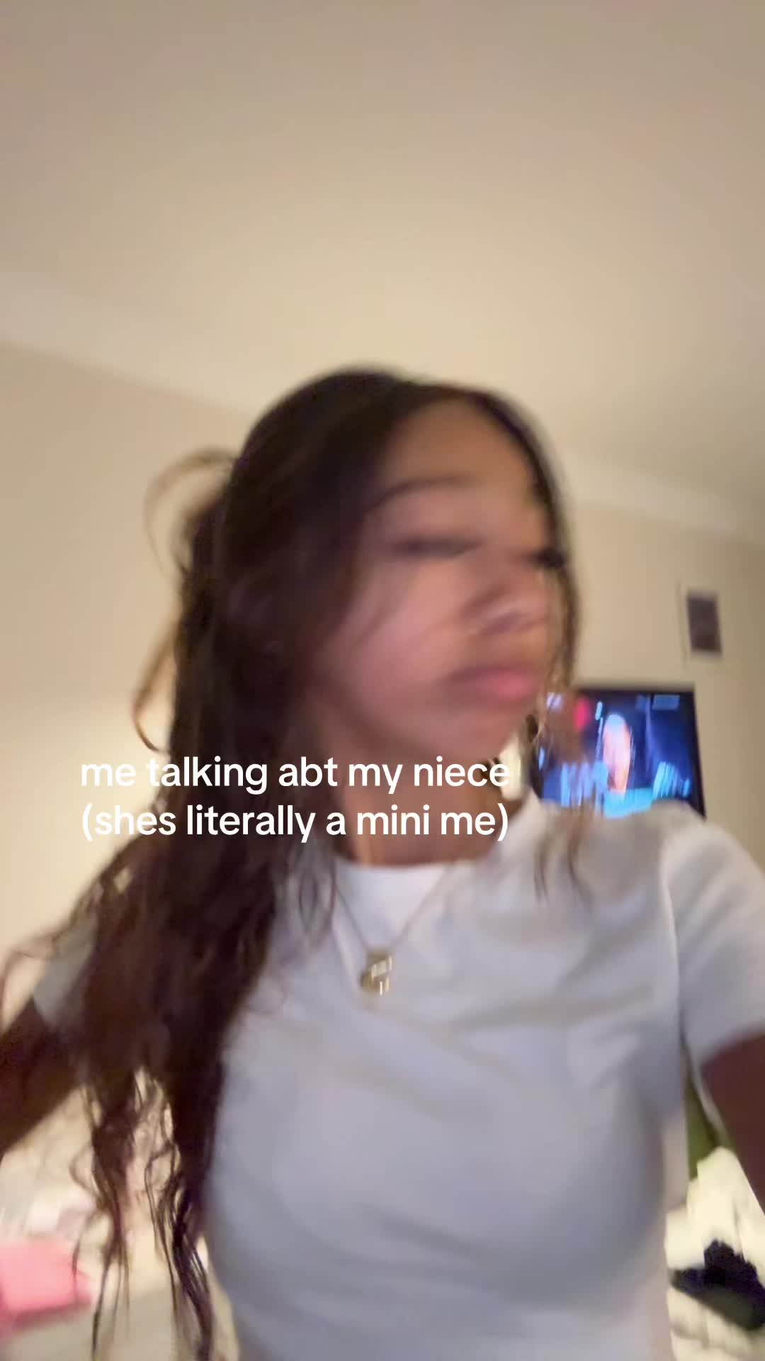 @sofia🐐’.